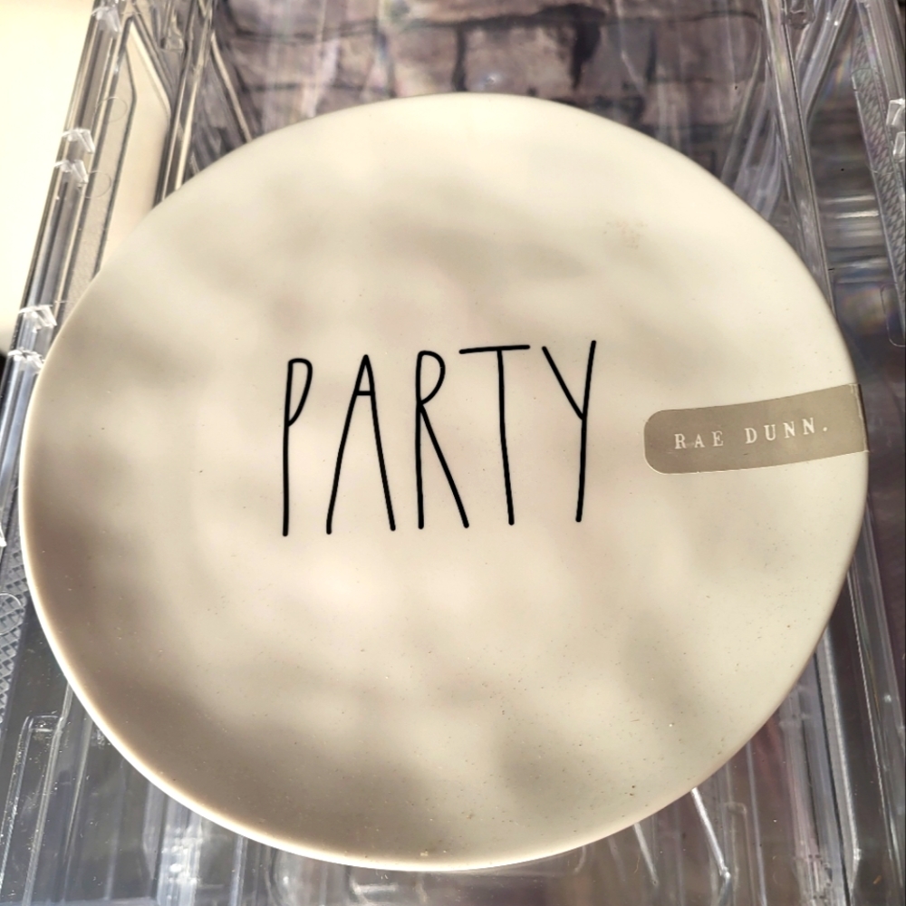 NWT Rae Dunn PARTY Melamine Dinner Plate 10" White Black Artisan Collection